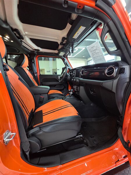 2023 Jeep Wrangler 4-Door Sahara Altitude - Photo 16