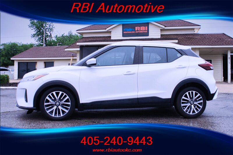 2021 Nissan Kicks SV  