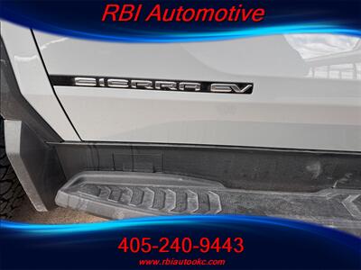 2026 GMC Sierra EV Elevation   - Photo 11 - Oklahoma City, OK 73122