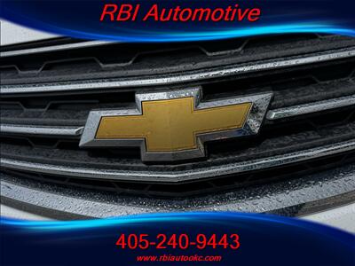 2017 Chevrolet Traverse LT - Photo 5 - Oklahoma City, OK 73122