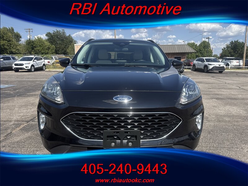 2021 Ford Escape SEL   - Photo 1 - Oklahoma City, OK 73122