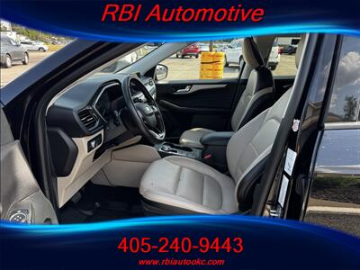 2021 Ford Escape SEL - Photo 14 - Oklahoma City, OK 73122