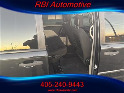2016 Dodge Grand Caravan American Value Package   - Photo 11 - Oklahoma City, OK 73122