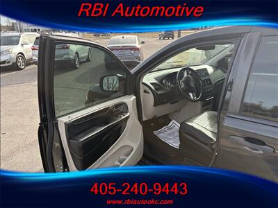 2016 Dodge Grand Caravan American Value Package   - Photo 4 - Oklahoma City, OK 73122