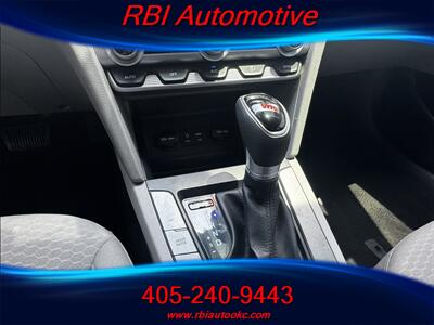 2020 Hyundai ELANTRA SEL - Photo 6 - Oklahoma City, OK 73122