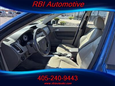 2010 Ford Focus SEL   - Photo 5 - Oklahoma City, OK 73122