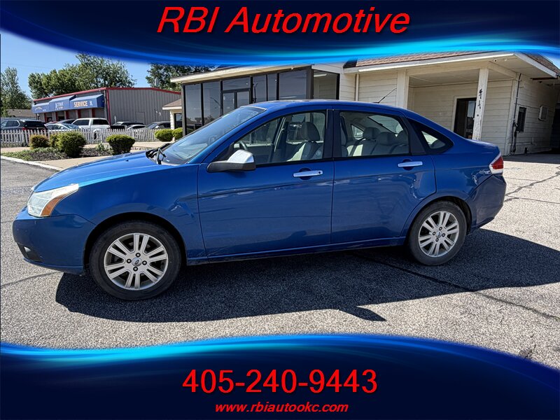 2010 Ford Focus SEL   - Photo 1 - Oklahoma City, OK 73122