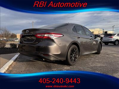 2018 Toyota Camry LE   - Photo 3 - Oklahoma City, OK 73122