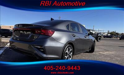 2019 Kia Forte FE   - Photo 2 - Oklahoma City, OK 73122