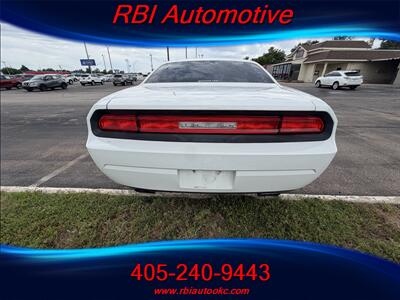 2014 Dodge Challenger SXT - Photo 4 - Oklahoma City, OK 73122