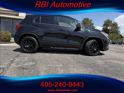 2021 Chevrolet Trax LT - Photo 2 - Oklahoma City, OK 73122