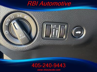 2016 Dodge Challenger SXT Plus - Photo 12 - Oklahoma City, OK 73122