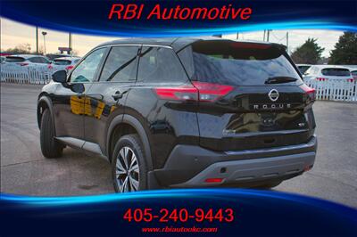 2021 Nissan Rogue SV   - Photo 8 - Oklahoma City, OK 73122