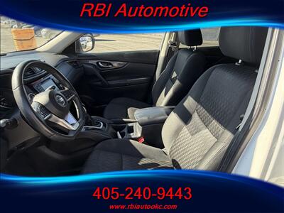 2019 Nissan Rogue SV   - Photo 5 - Oklahoma City, OK 73122