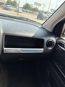 2014 Jeep Compass Sport - Photo 14 - Oklahoma City, OK 73122