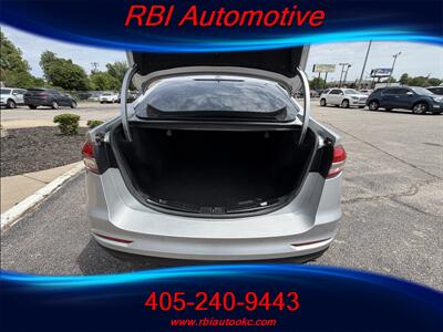 2019 Ford Fusion SE   - Photo 8 - Oklahoma City, OK 73122
