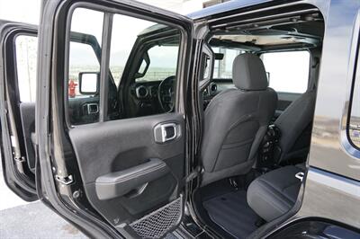 2020 Jeep Wrangler Unlimited Sahara   - Photo 27 - Spanish Fork, UT 84660