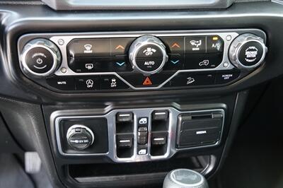 2020 Jeep Wrangler Unlimited Sahara   - Photo 24 - Spanish Fork, UT 84660