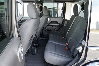 2020 Jeep Wrangler Unlimited Sahara   - Photo 28 - Spanish Fork, UT 84660