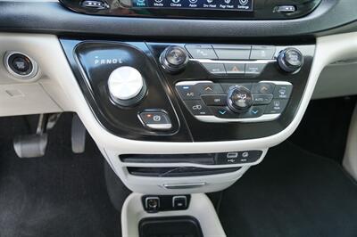 2018 Chrysler Pacifica Hybrid Touring L - Photo 24 - Spanish Fork, UT 84660