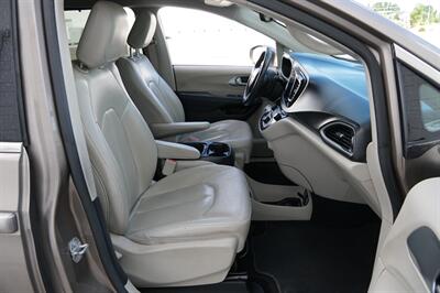 2018 Chrysler Pacifica Hybrid Touring L - Photo 42 - Spanish Fork, UT 84660