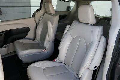 2018 Chrysler Pacifica Hybrid Touring L - Photo 28 - Spanish Fork, UT 84660