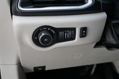 2018 Chrysler Pacifica Hybrid Touring L - Photo 17 - Spanish Fork, UT 84660