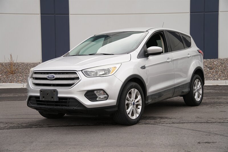 2019 Ford Escape SE   - Photo 1 - Spanish Fork, UT 84660