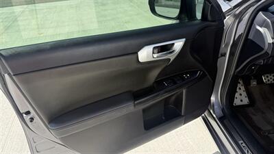 2013 Lexus CT 200h   - Photo 10 - Spanish Fork, UT 84660