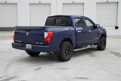 2017 Nissan Titan SV - Photo 6 - Spanish Fork, UT 84660
