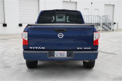 2017 Nissan Titan SV - Photo 5 - Spanish Fork, UT 84660