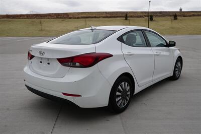 2016 Hyundai ELANTRA SE   - Photo 6 - Spanish Fork, UT 84660