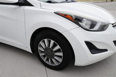 2016 Hyundai ELANTRA SE   - Photo 8 - Spanish Fork, UT 84660