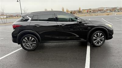 2017 INFINITI QX30 Luxury   - Photo 4 - Spanish Fork, UT 84660