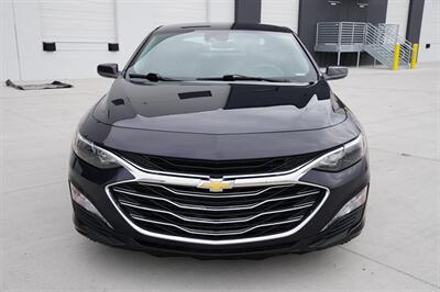 2023 Chevrolet Malibu LT   - Photo 2 - Spanish Fork, UT 84660