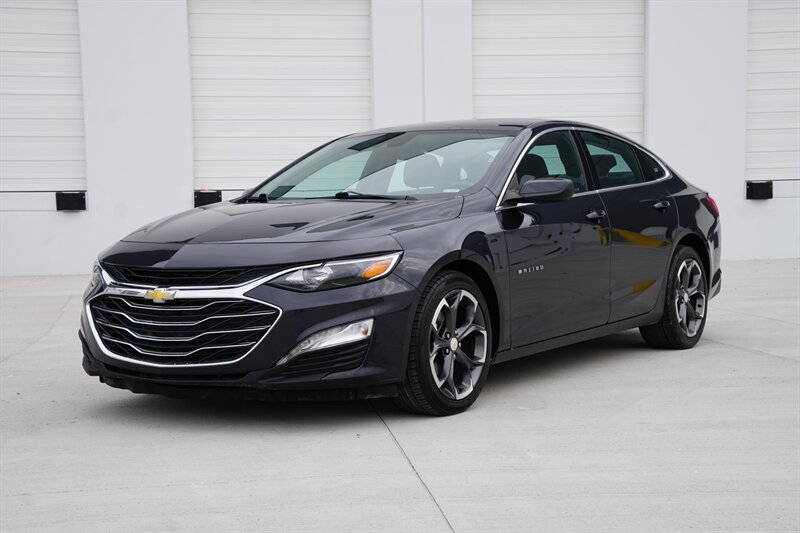 2023 Chevrolet Malibu LT   - Photo 1 - Spanish Fork, UT 84660