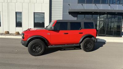 2022 Ford Bronco Base Advanced   - Photo 2 - Spanish Fork, UT 84660