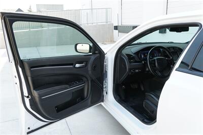 2019 Chrysler 300 S - Photo 12 - Spanish Fork, UT 84660