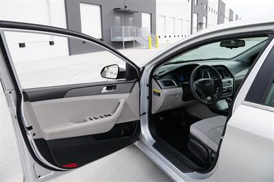 2016 Hyundai SONATA SE - Photo 12 - Spanish Fork, UT 84660
