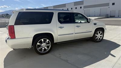2010 Cadillac Escalade ESV Premium   - Photo 4 - Spanish Fork, UT 84660