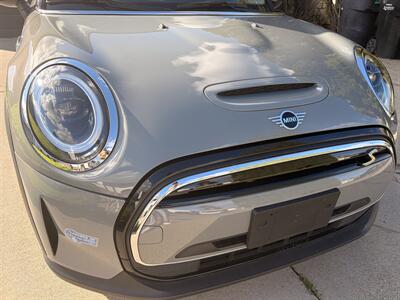 2022 MINI Hardtop 2 Door Cooper SE   - Photo 2 - Sacramento, CA 95820