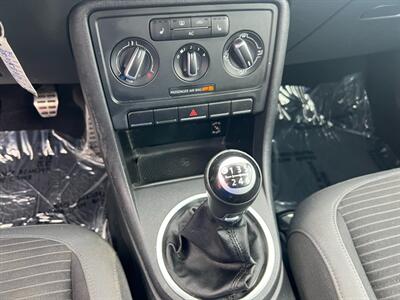 2012 Volkswagen Beetle-Classic Turbo PZEV   - Photo 13 - Canton, MA 02021