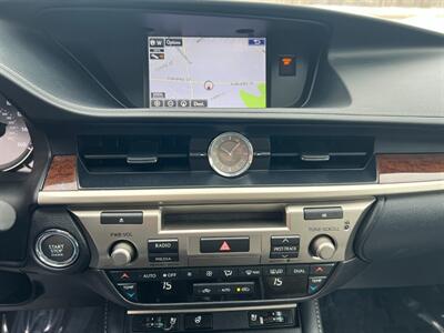 2016 Lexus ES 350   - Photo 15 - Canton, MA 02021