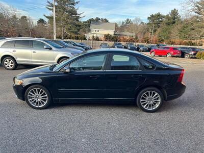 2009 Volvo S40 2.4i   - Photo 2 - Canton, MA 02021
