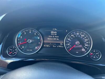2013 Volkswagen Touareg VR6 Sport SUV 4D   - Photo 16 - Canton, MA 02021