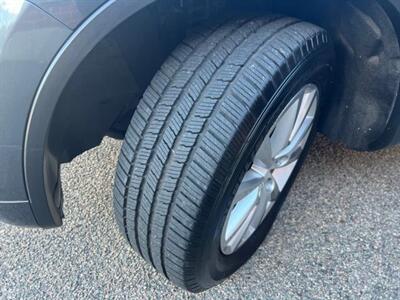 2013 Volkswagen Touareg VR6 Sport SUV 4D   - Photo 18 - Canton, MA 02021