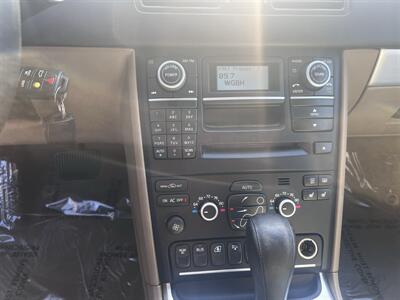 2013 Volvo XC90 3.2 - Photo 16 - Canton, MA 02021