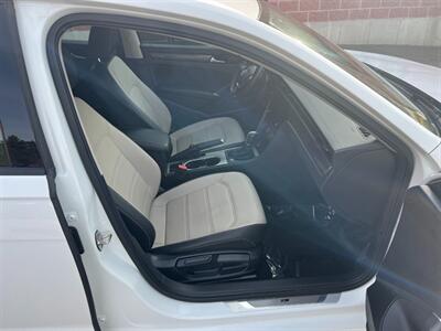 2020 Volkswagen Passat R-Line - Photo 13 - Canton, MA 02021