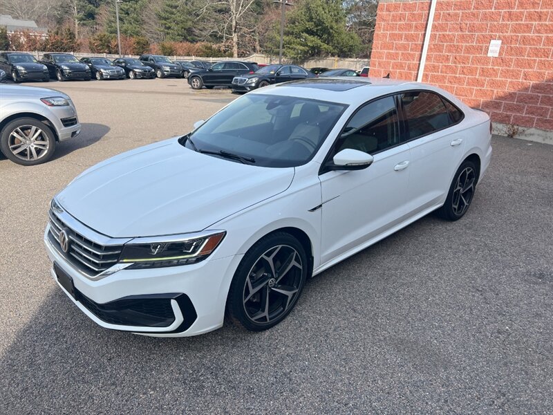 2020 Volkswagen Passat R-Line