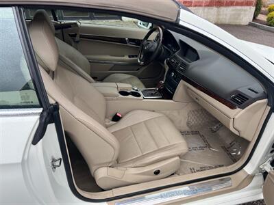 2011 Mercedes-Benz E 550   - Photo 12 - Canton, MA 02021